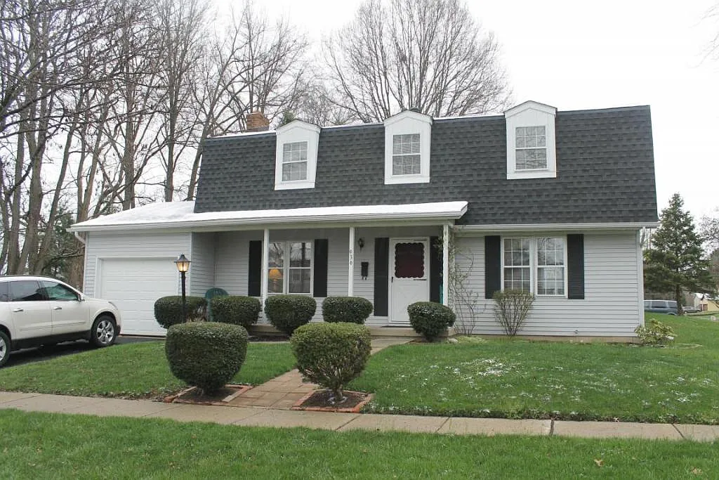 936 Hunt Valley Dr photo 1