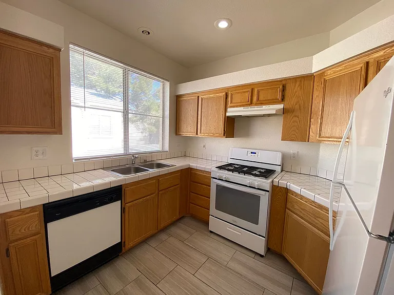 5155 W Tropicana Ave #2062 — Photo 5
