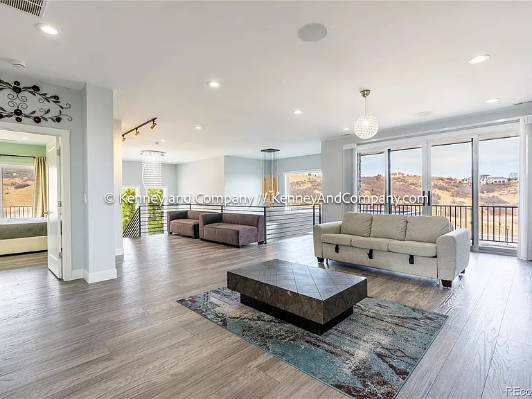6438 Farthing Dr — Photo 26