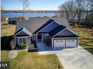 304 Line Rd, Fall River, MA 02721