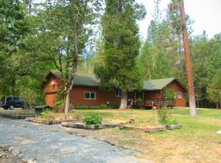 16786 Water Gap Rd, Williams, OR 97544