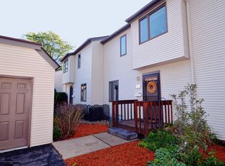 1434 E Roxburgh Ave, East Lansing, MI 48823