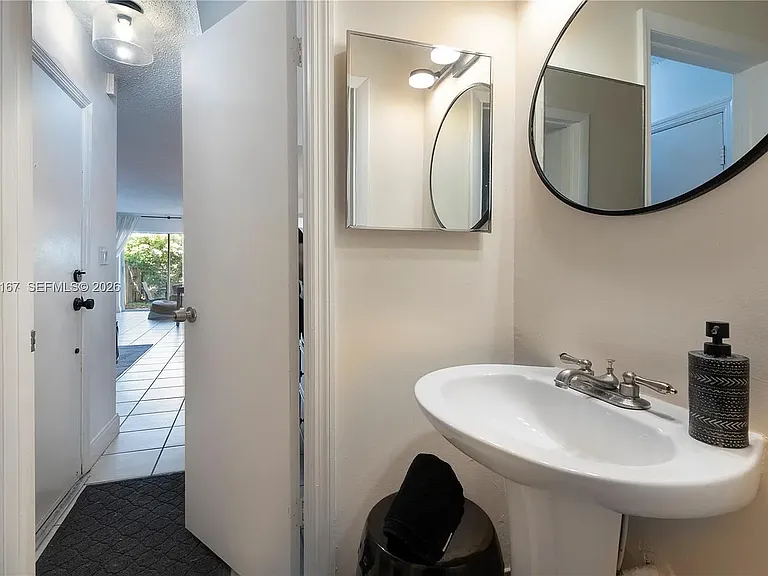 20801 SW 83rd Ave — Photo 4