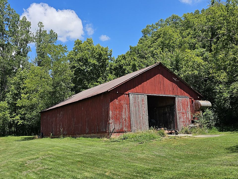 2nd image of 395A Allen Rd