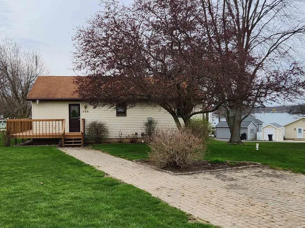 704 S Mill St, North Webster, IN 46555