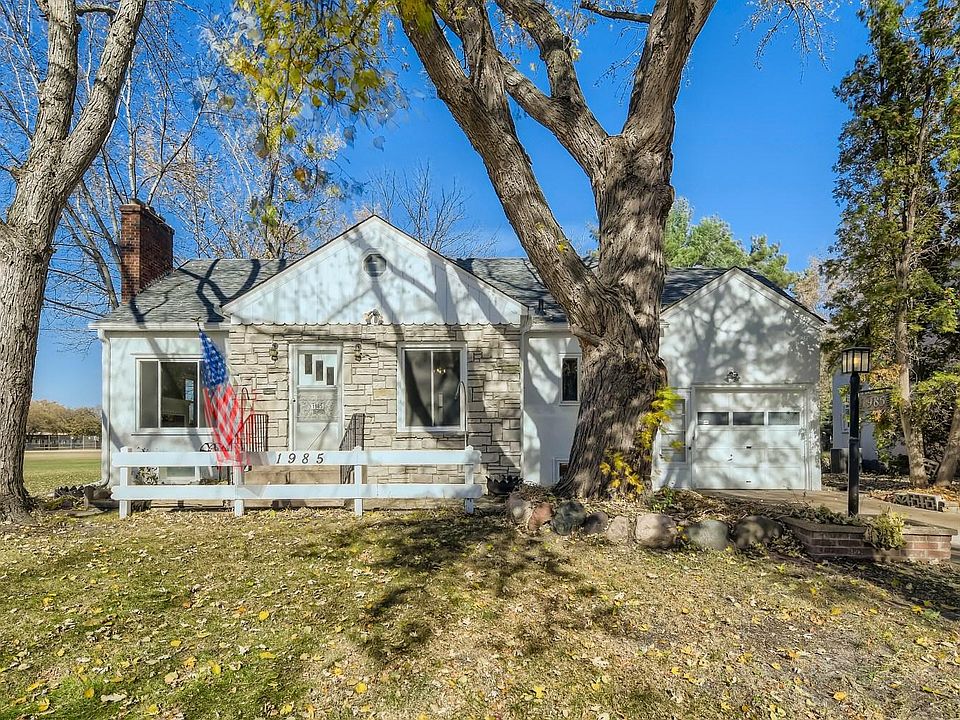 Classic 1.5 story expansion on park adjoining lot