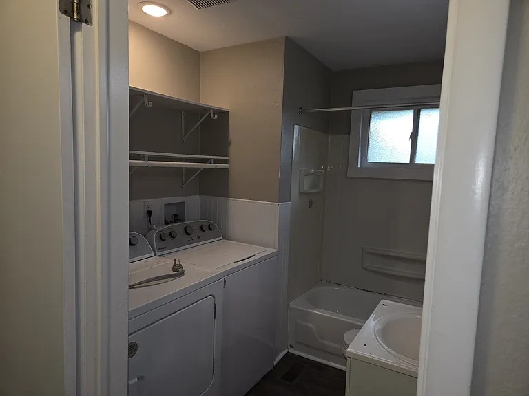 3505 Woodman Dr — Photo 6