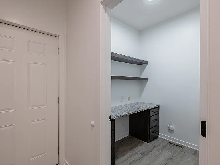 6204 Franciscan Dr — Photo 17