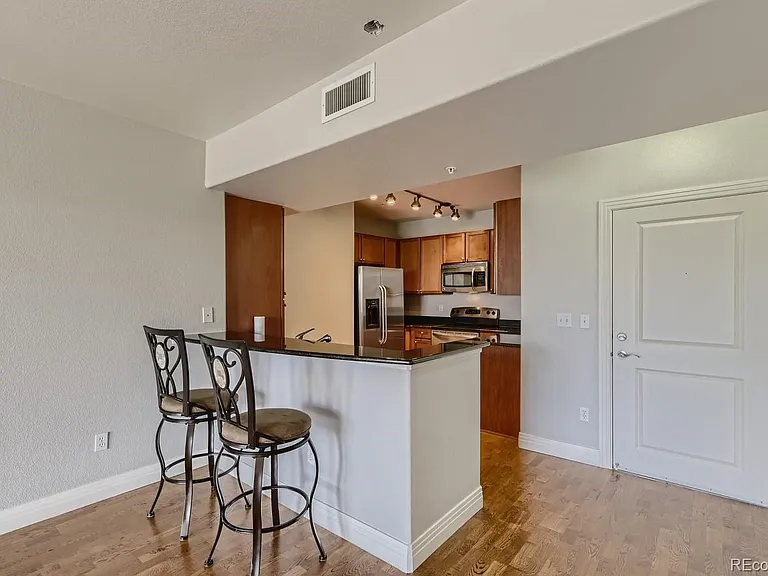 9019 E Panorama Cir #406 — Photo 7