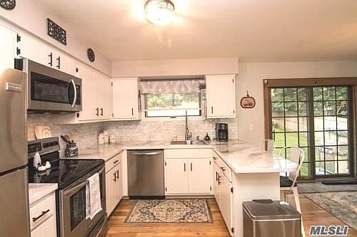 3rd image of 57 Beacon Dr