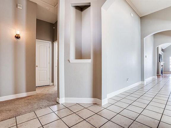 4th image of 5020 Stonecrest Dr