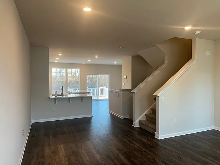 10 Lilac Cir — Photo 3
