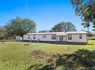 8404 Conifer Rd, Henryetta, OK 74437