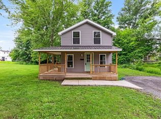 19 Cherry St, Phoenix, NY