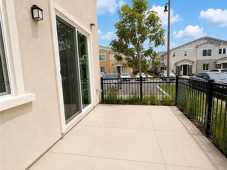 16570 Wyndham Ln — Photo 23
