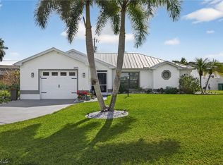 3405 SE 10th Pl, Cape Coral, FL 33904