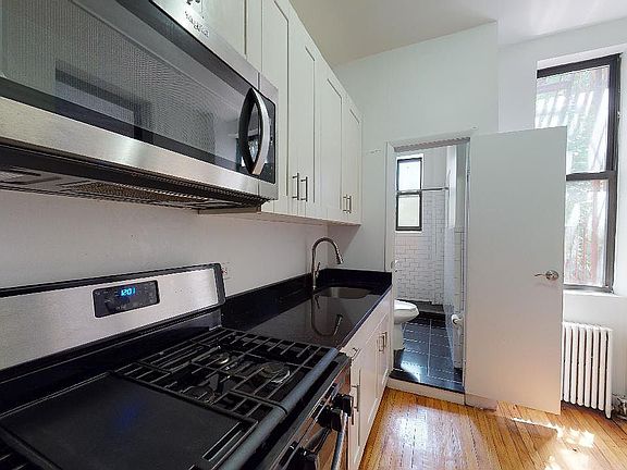5th image of 1502 1st Ave APT 2B