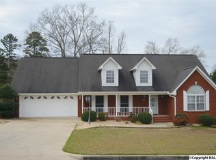 1201 Taylor Ml, Guntersville, AL 35976