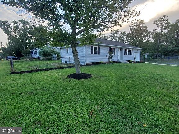 2nd image of 701 Berkeley Dr