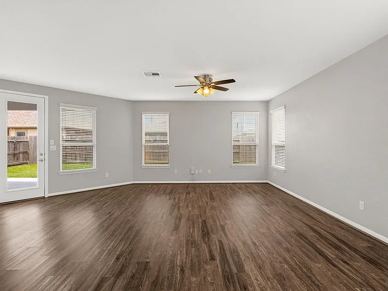 20810 Cullen Ranch Rd — Photo 12