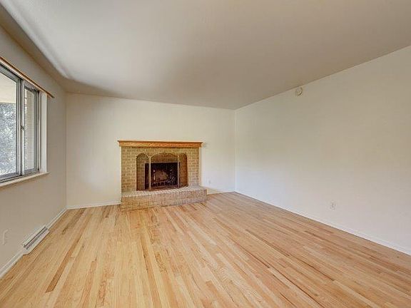 4th image of 227 Seminole Dr
