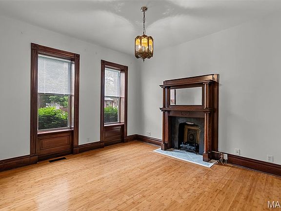 3rd image of 3406 Humphrey St
