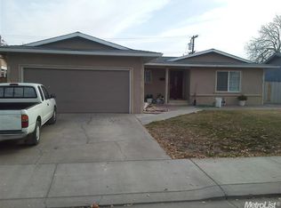 1237 Santa Maria Rd, Los Banos, CA 93635