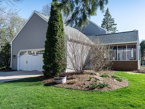4th image of 5898 Timber Ridge Trl