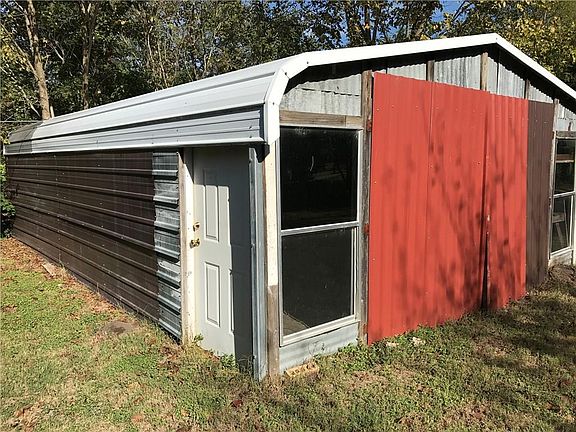 3rd image of 3490 NW County Road 3125