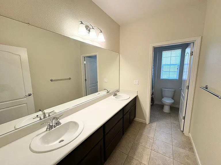 3508 Corsica Ct — Photo 20