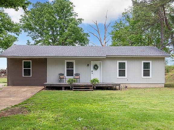 2nd image of 409 Daniel Dr