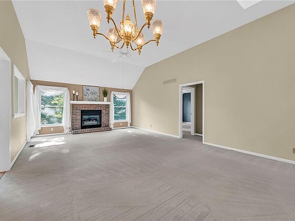 5th image of 7009 W 157th Ter