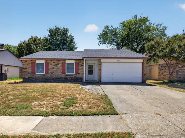1305 Clark Trl, Grand Prairie, TX 75052