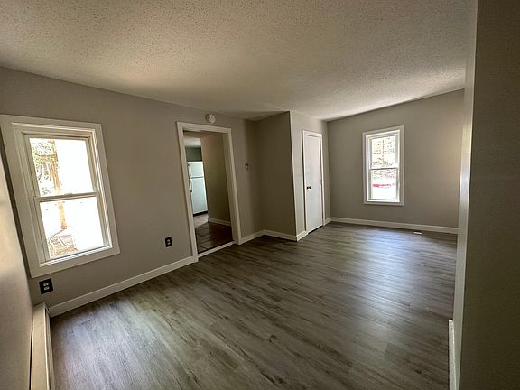3rd image of 268 Farmington Ave #1