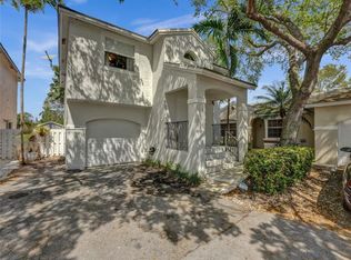 9969 NW 9th Ct, Plantation, FL 33324