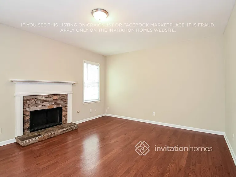 4007 Annandale Main NW — Photo 8