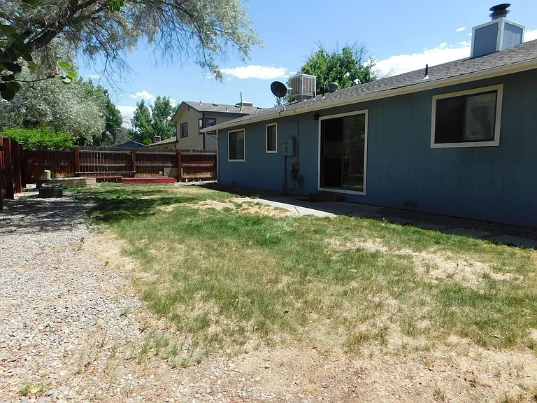 644 Starlight Dr — Photo 15