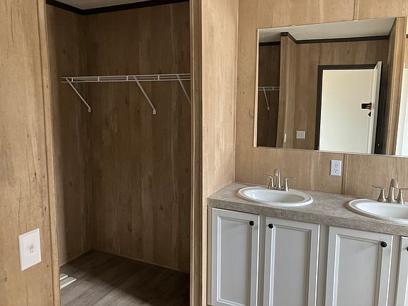 4th image of 431 N 35th Ave #30