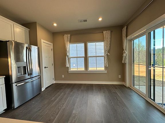 4th image of 1021 Augustus Beamon Dr