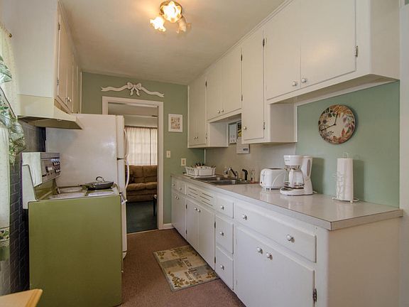 5th image of 1834 Miller Dr
