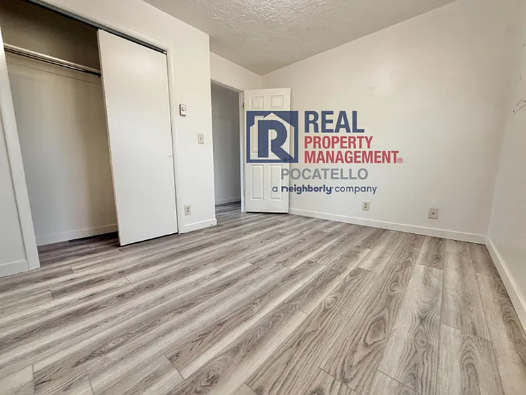 1256 Kinghorn Rd — Photo 13