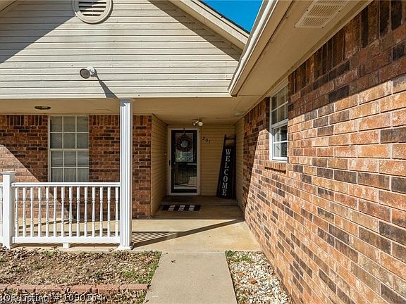 3rd image of 201 Deertail Dr