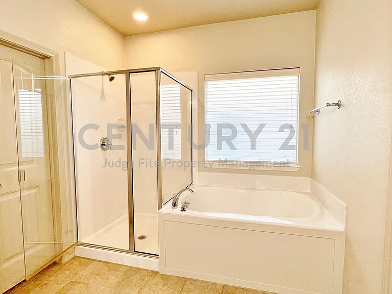 3125 Buckthorn Ln — Photo 7