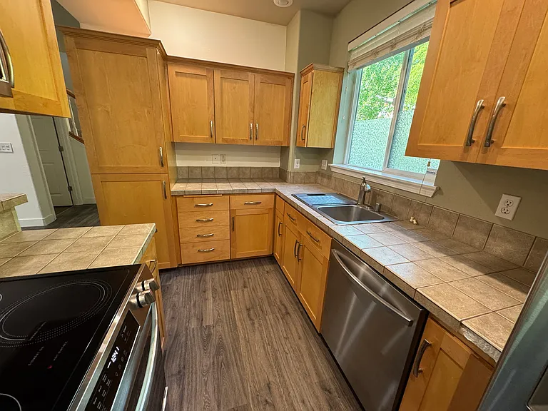 11429 SE 171st Pl — Photo 21