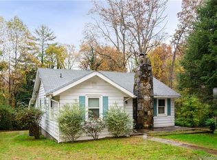 110 Dove Haven Ln, Hendersonville, NC 28791