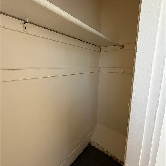 10-12 Maple St #6 — Photo 15