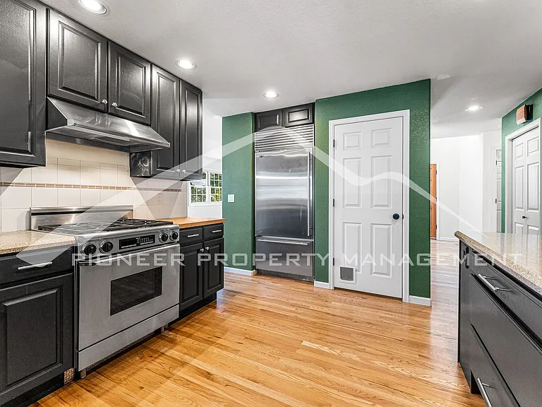 2295 Vineyard Pl — Photo 8