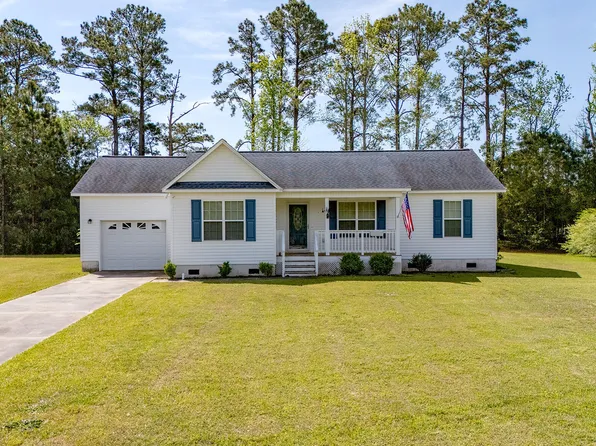 452 Woodland Drive, Swansboro, NC 28584