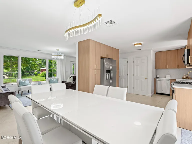 26 Hilltop Rd — Photo 4