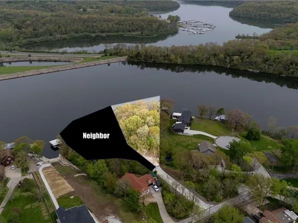 1676 NE Ozark Dr, Lees Summit, MO 64086